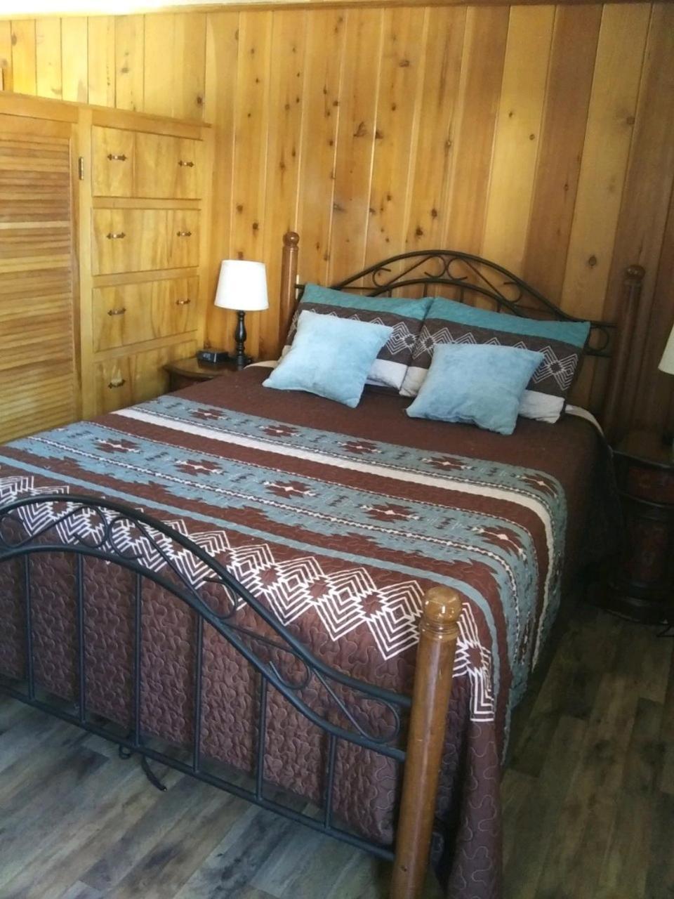 Kern Riverfront Lodge Kernville Kültér fotó