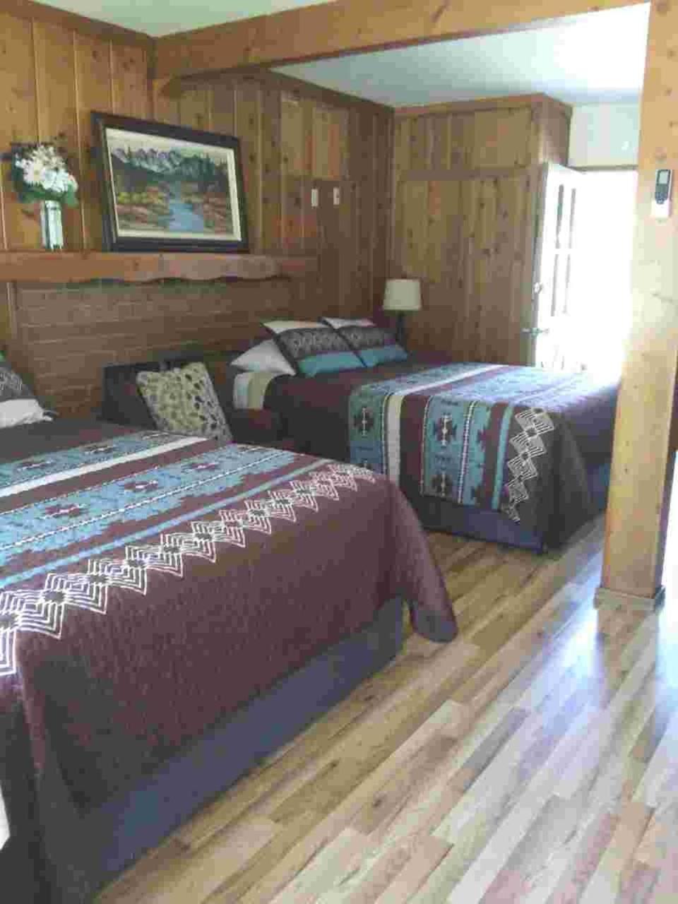 Kern Riverfront Lodge Kernville Kültér fotó